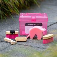 QHP Hobby Horse - Striglekasse m. indhold 