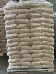 1 palle Premium Træpiller - 8 mm 16 kg 896 kg - afhentet